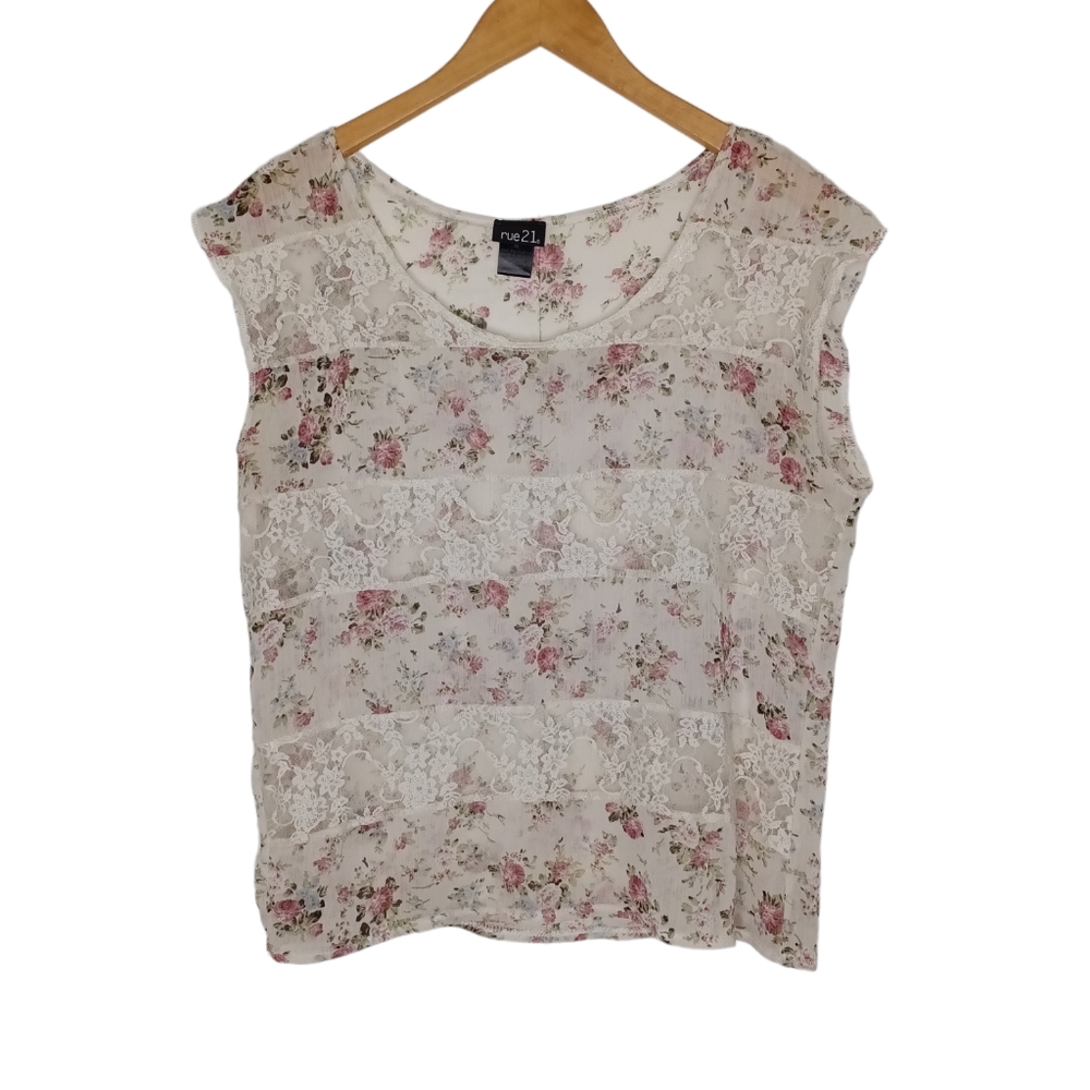 Rue21 Cream Floral Lace Scoop Neck Blouse with Pink Roses